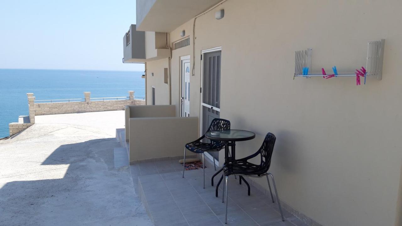 Tzortzaki-ifestos /kalikovrextis Crete * Tertsa